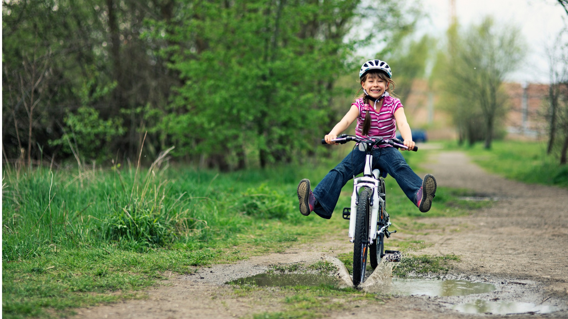 Ways to Keep Your Kids Healthy and Active This Summer
