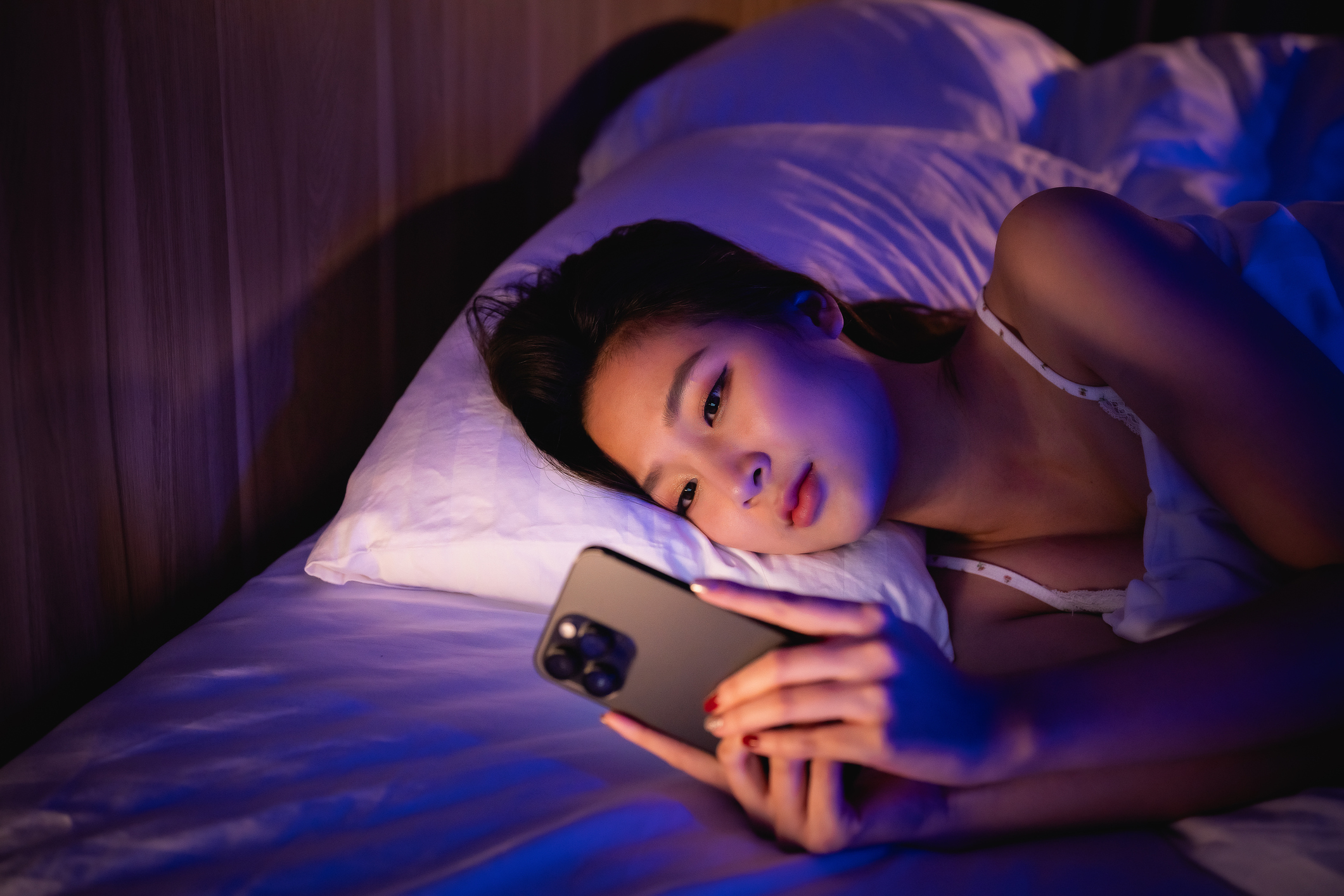 Examining the impact of digital misinformation on your sleep quality