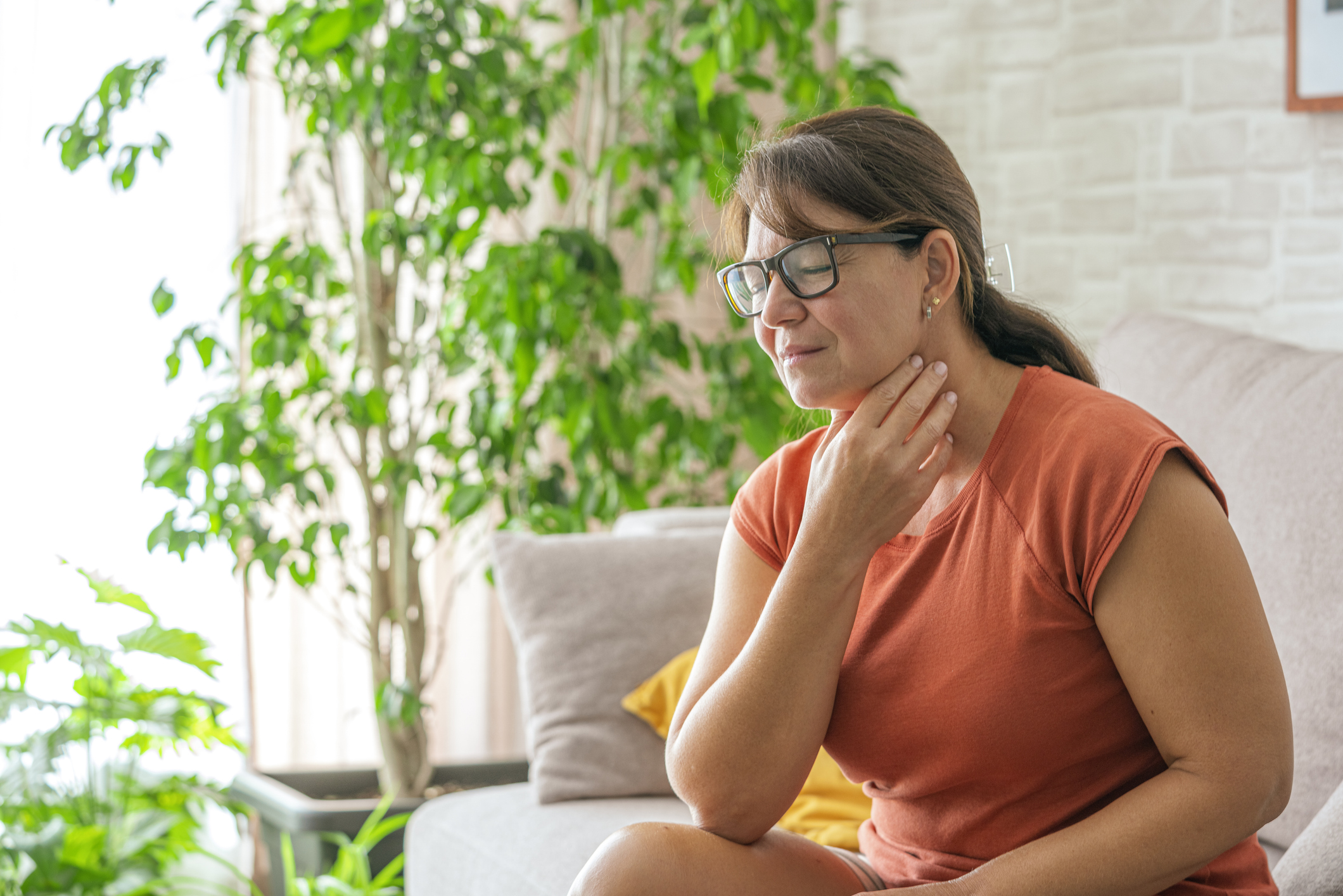 Early warning signs of thyroid problems 