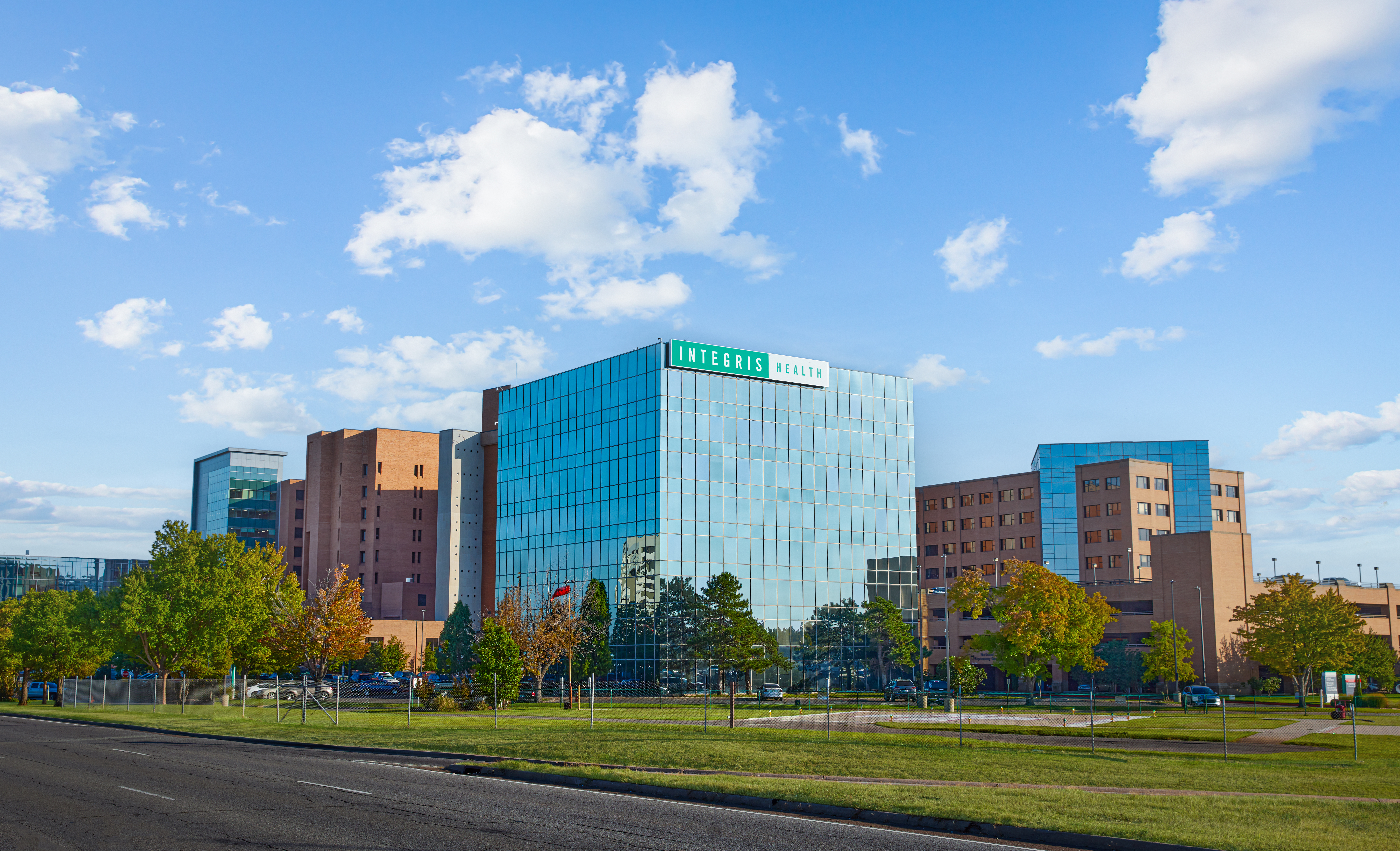 An exterior shot of INTEGRIS Health Baptist Medical Center 
